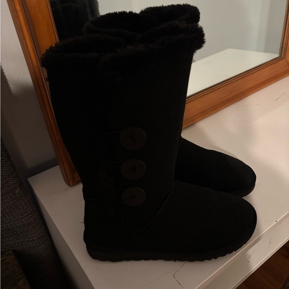 Women's Black Ugg Boots - Picture 1 of 5